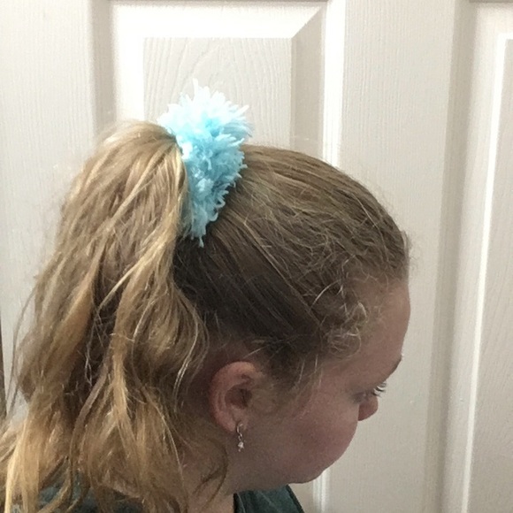 Scrunchie - Picture 3 of 3
